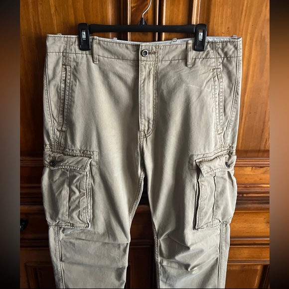 Levi’s beige cargo pants men’s size 34” - Picture 4 of 14